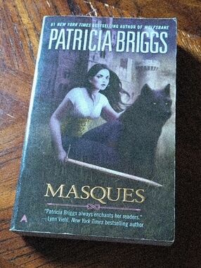 Masques - Black Cover Paperback